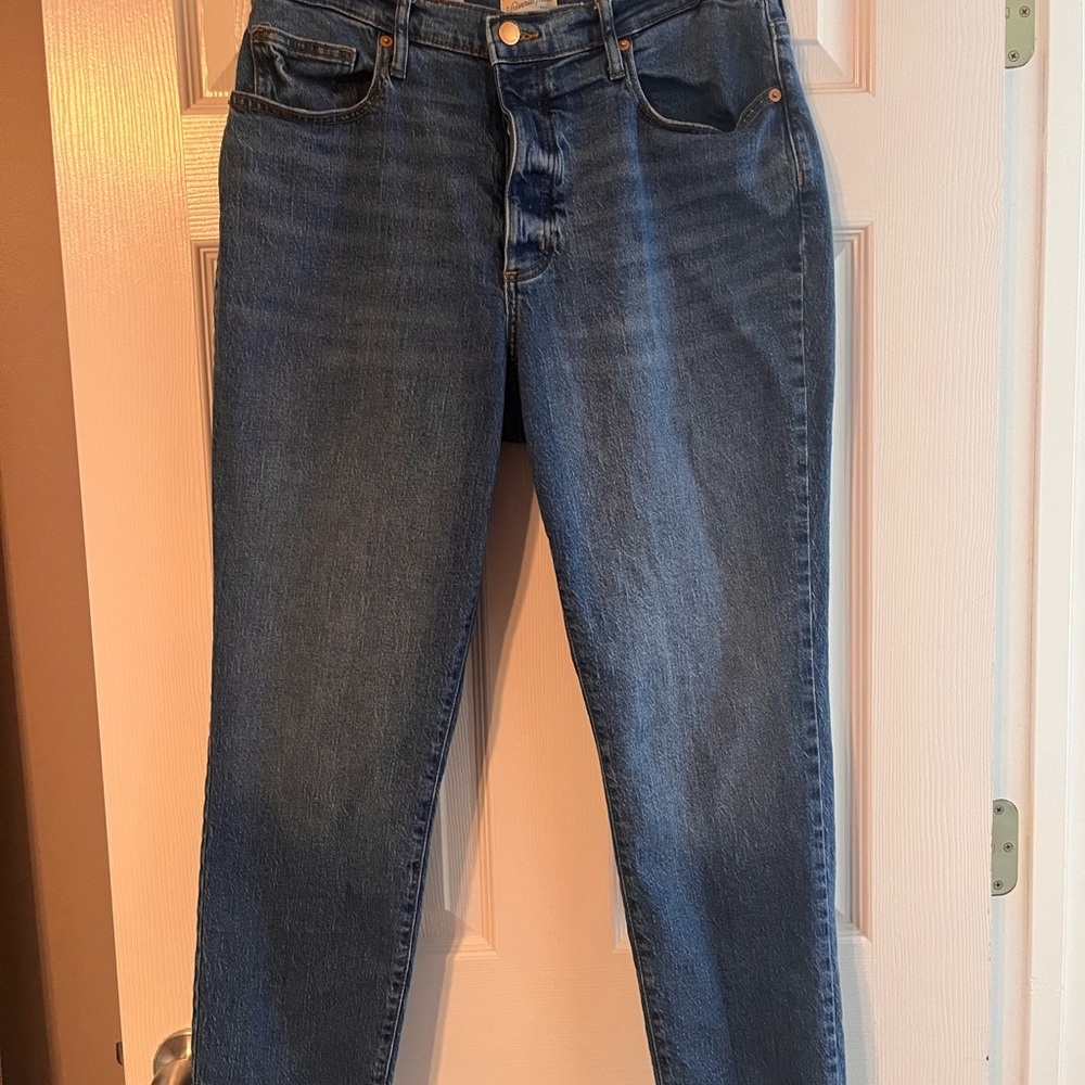 Universal Thread Women's high rise 90s slim jeans eans in Blue with button fly